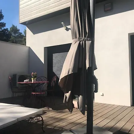 Calme, Confort Et Espace Dans Villa D'Architecte Laudun Exterior photo
