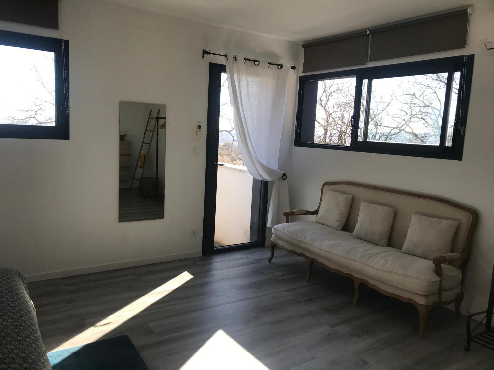 Calme, Confort Et Espace Dans D'architecte *