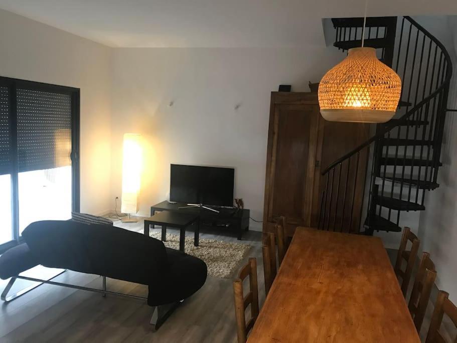 Calme, Confort Et Espace Dans D'architecte Villa